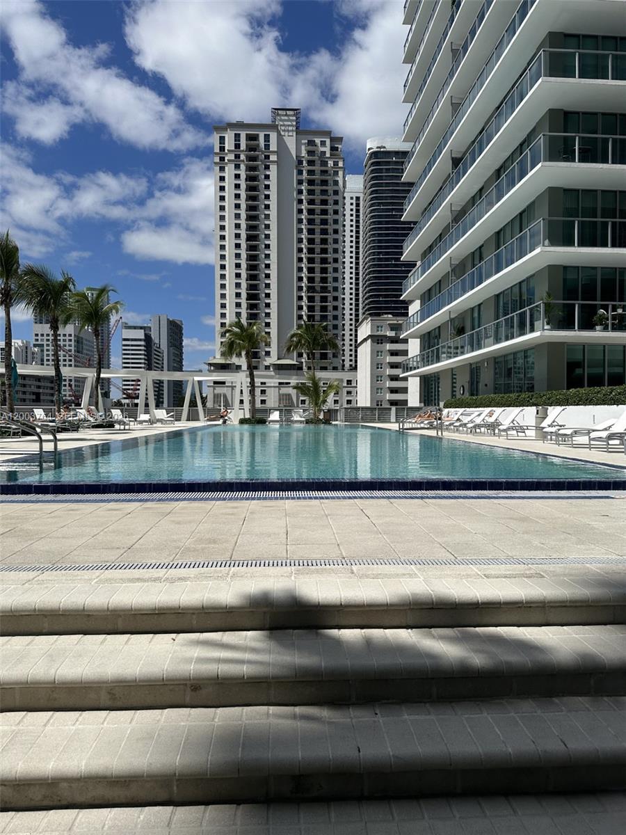 image Axis on Brickell South13