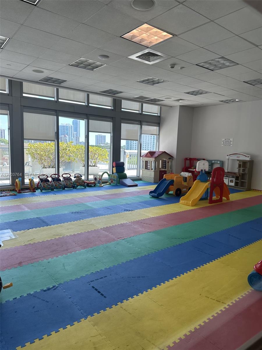 image Axis on Brickell South17