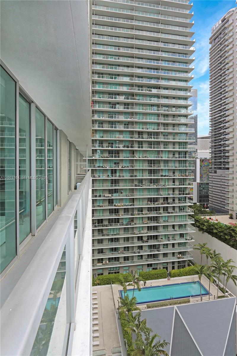 image Axis on Brickell South27