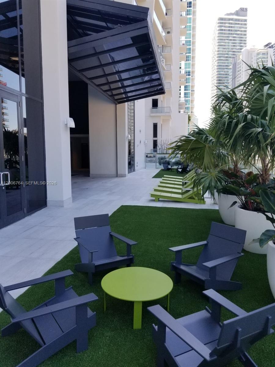 image 1010 Brickell24