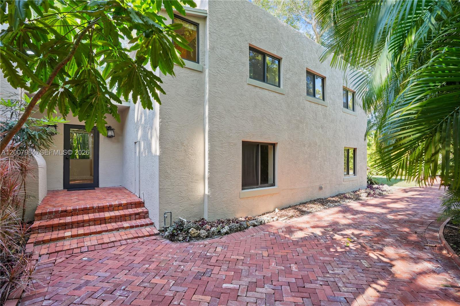 476 NE 119th St Biscayne Park, FL 33161