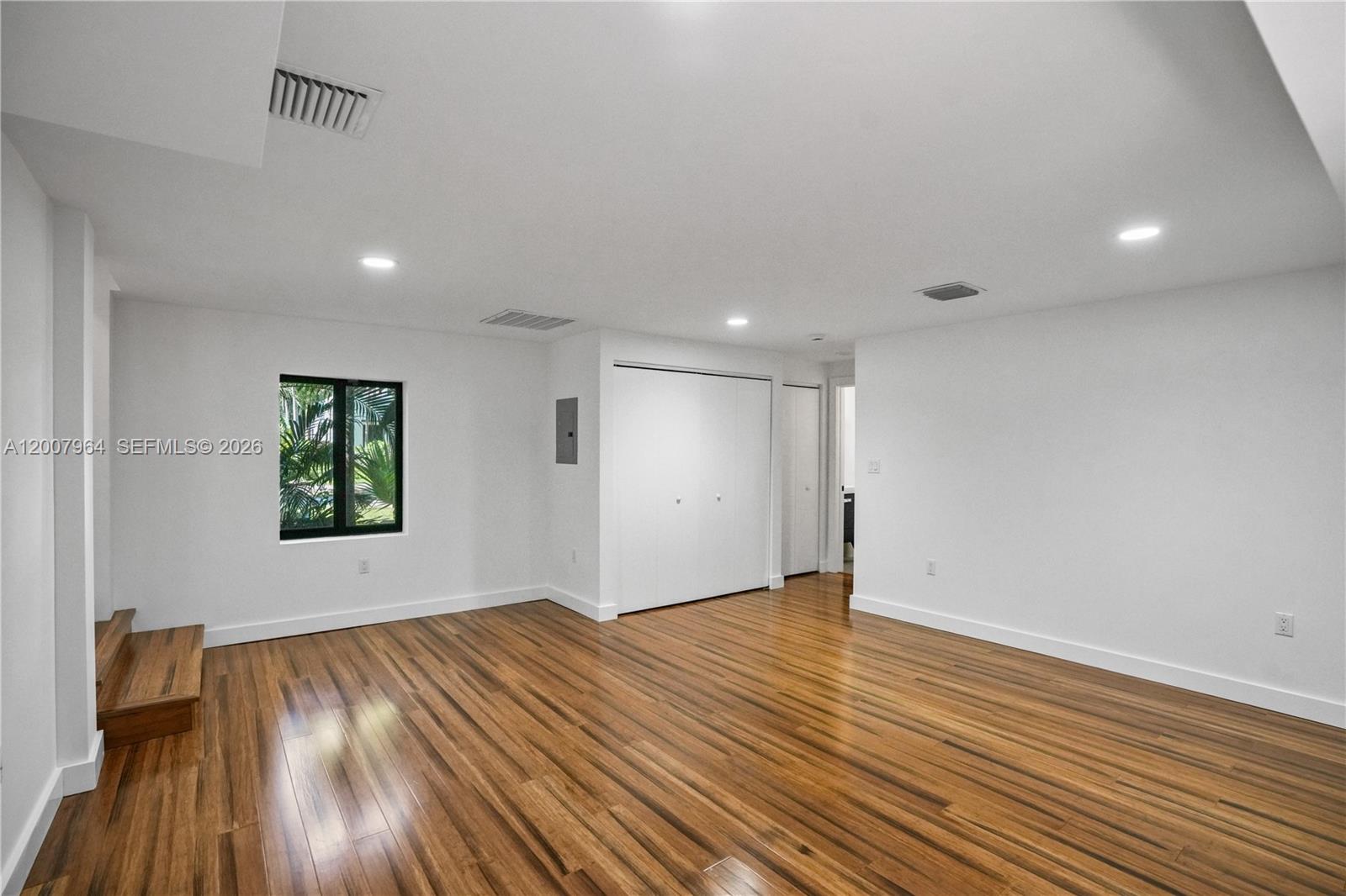 476 NE 119th St Biscayne Park, FL 33161