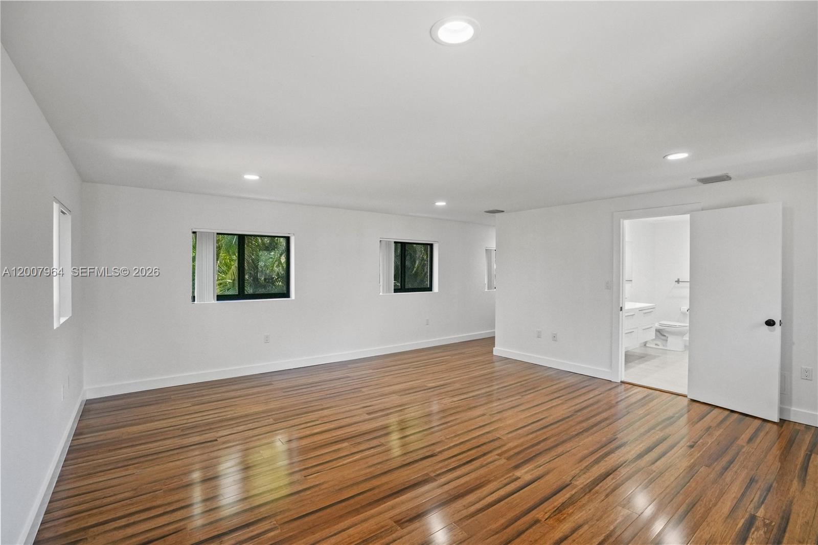 476 NE 119th St Biscayne Park, FL 33161