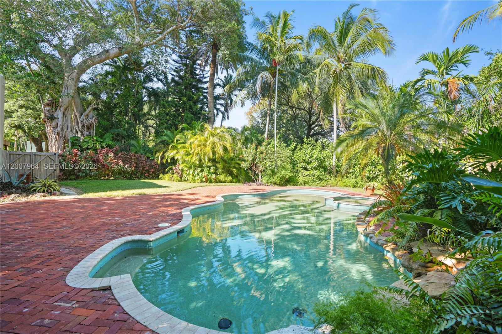476 NE 119th St Biscayne Park, FL 33161