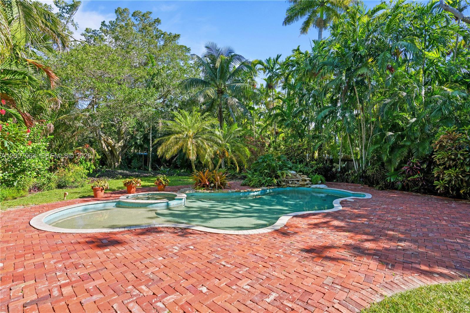 476 NE 119th St Biscayne Park, FL 33161
