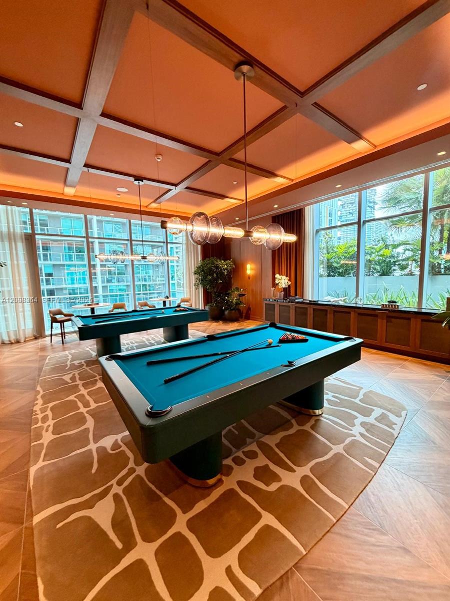77 SE 5th #1906 Miami, FL 33131