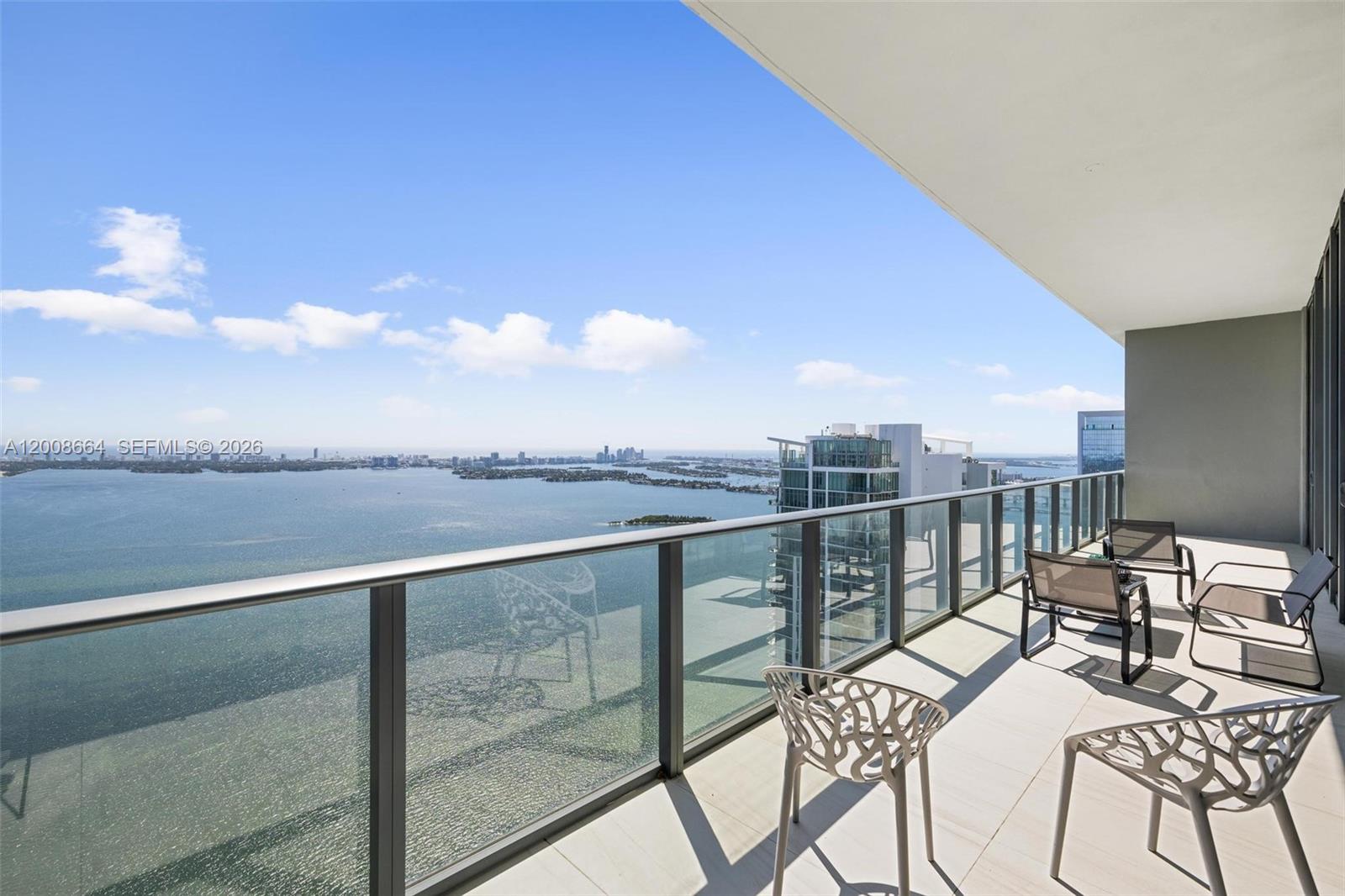 480 NE 31st St #PH5303 Miami, FL 33137