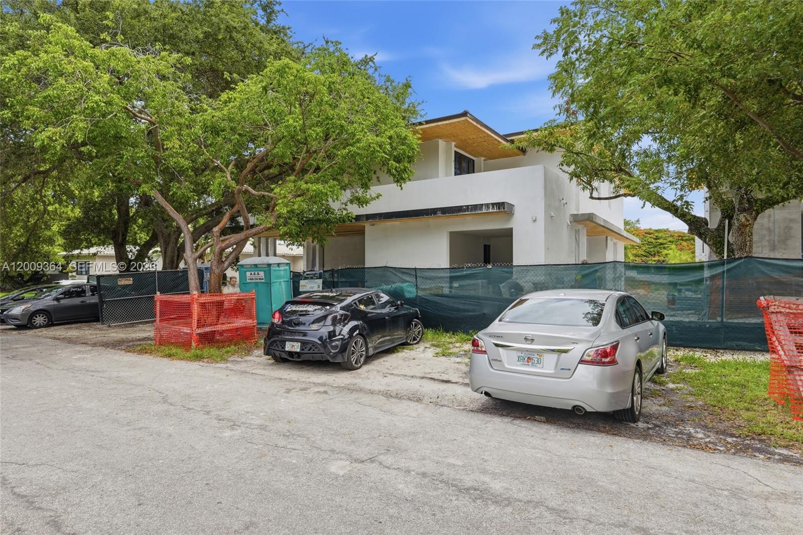 520 NE 53rd Miami, FL 33137