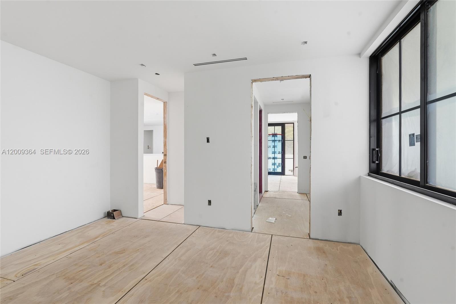 520 NE 53rd Miami, FL 33137