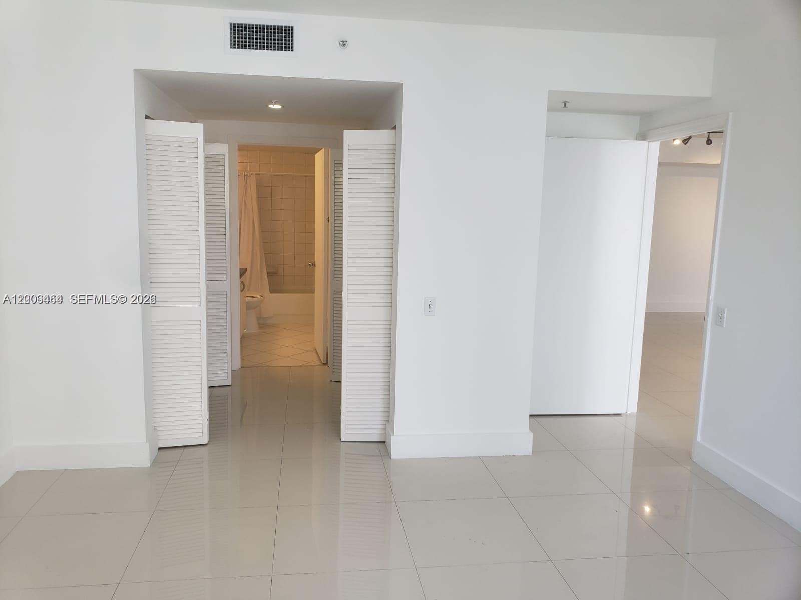 701 Brickell Key Blvd #2306 Miami, FL 33131