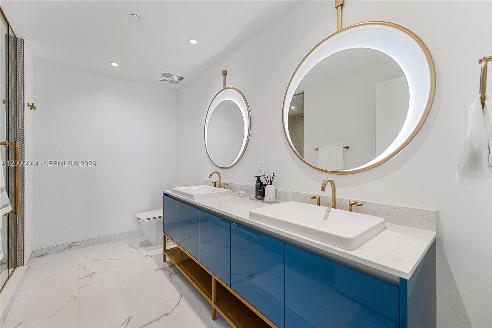 2678 Tigertail Ave #1703 Miami, FL 33133