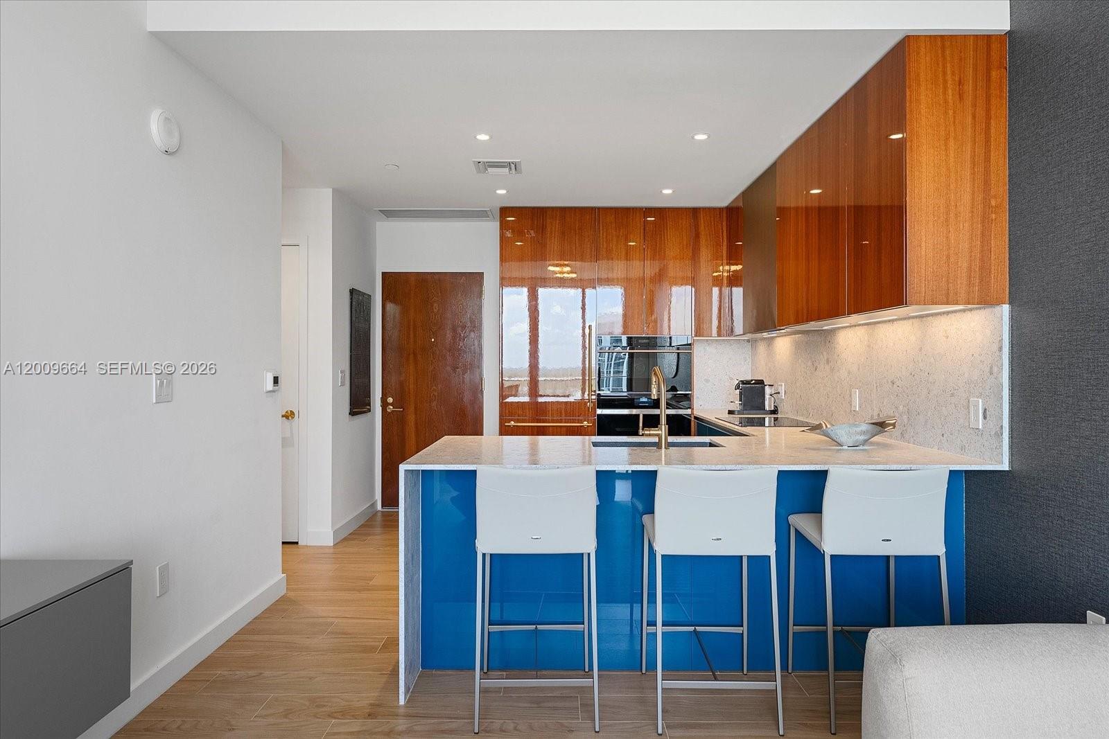 2678 Tigertail Ave #1703 Miami, FL 33133