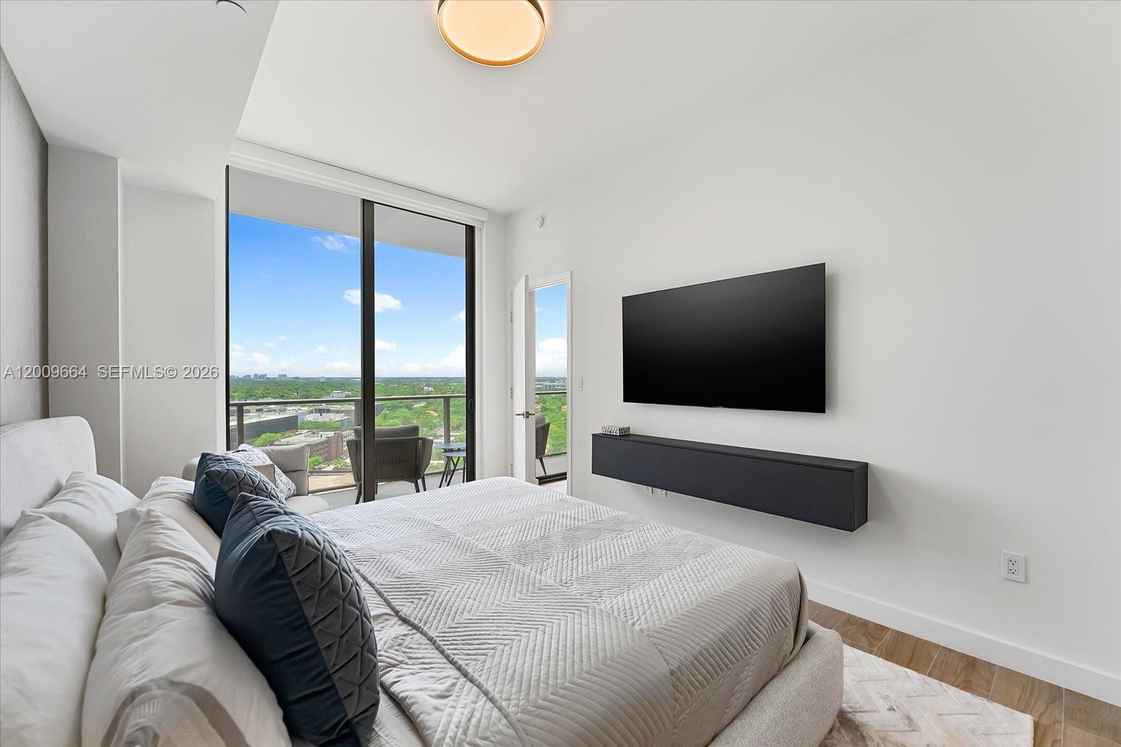 2678 Tigertail Ave #1703 Miami, FL 33133