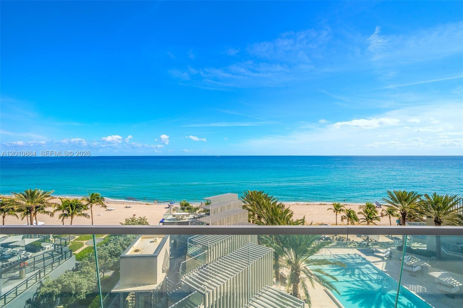 18501 Collins Ave #501