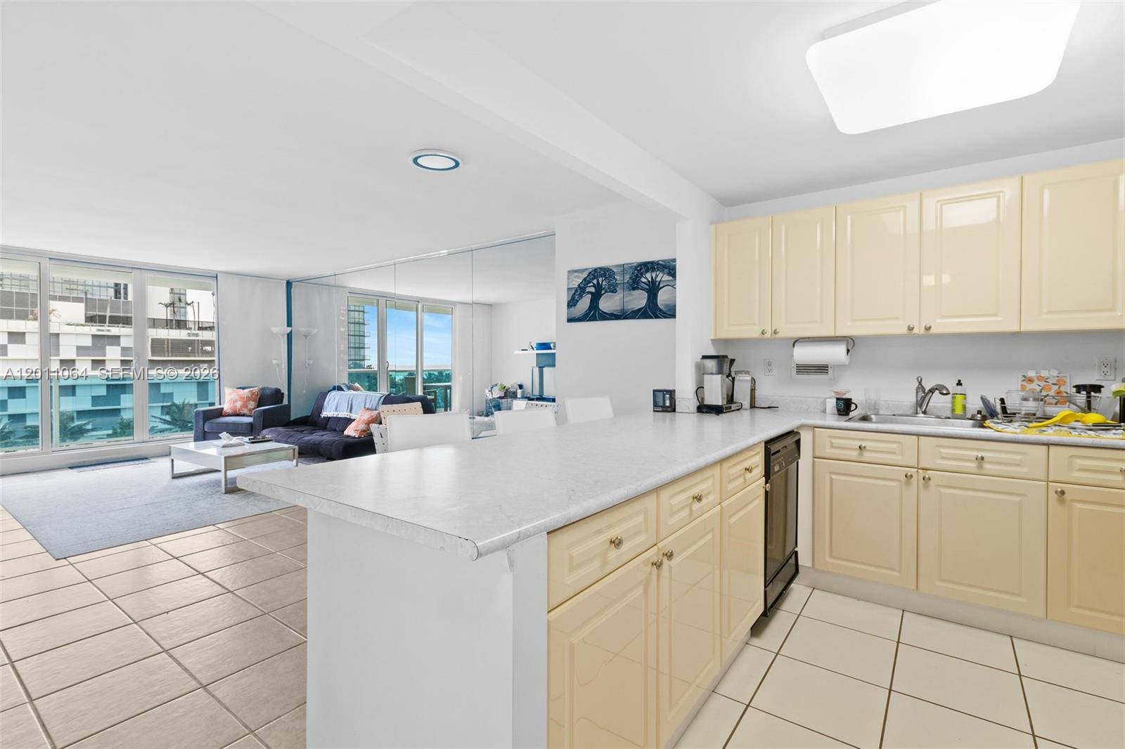 2301 Collins Ave #504 Miami Beach, FL 33139