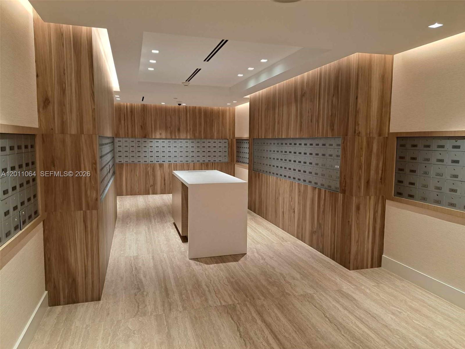 2301 Collins Ave #504 Miami Beach, FL 33139