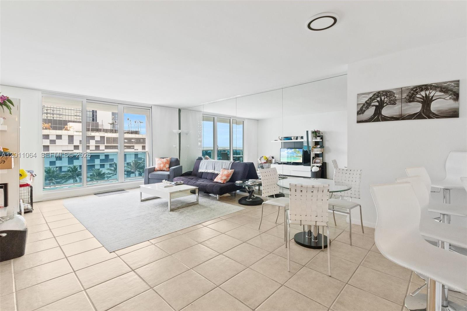 2301 Collins Ave #504 Miami Beach, FL 33139