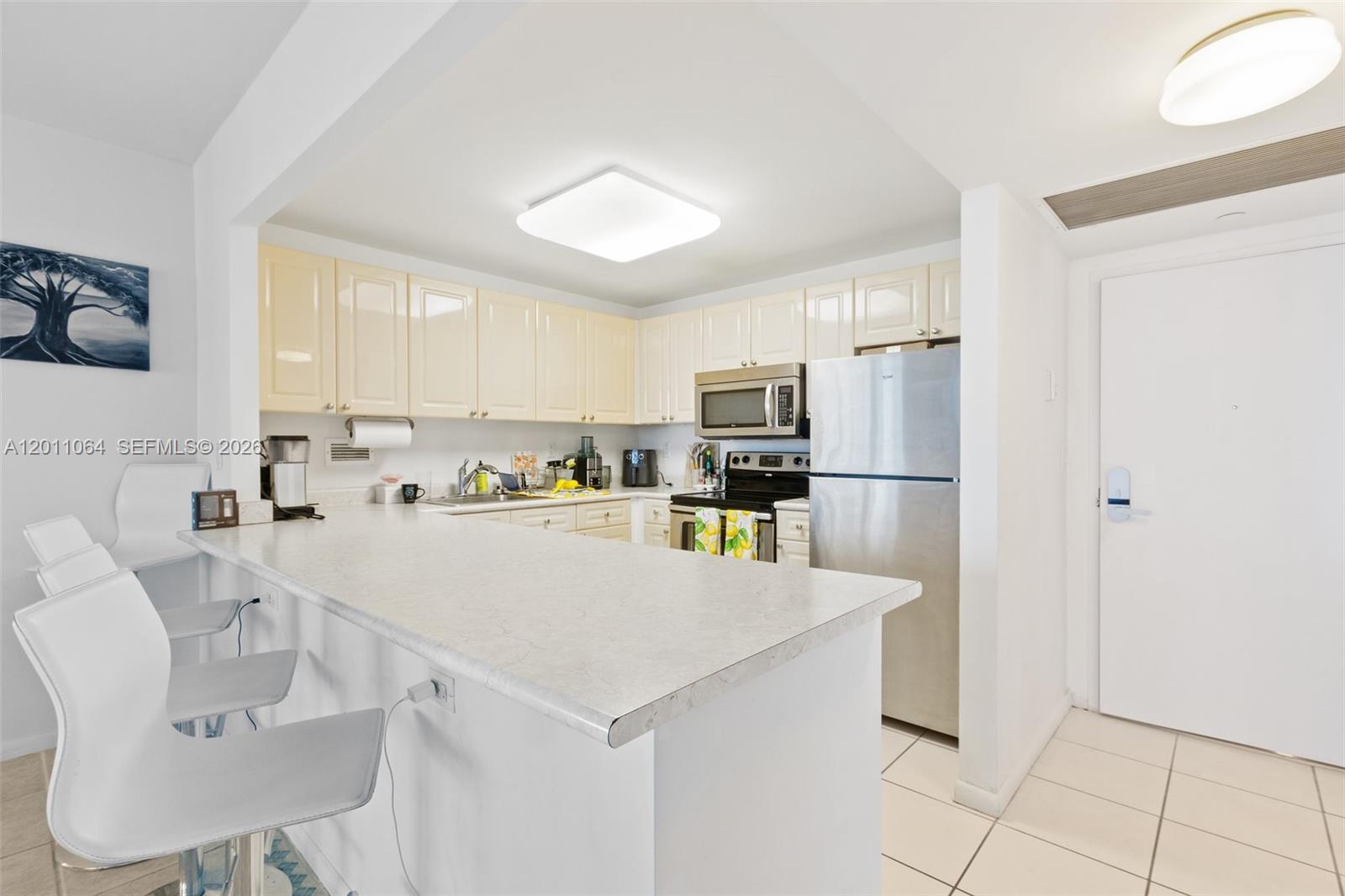 2301 Collins Ave #504 Miami Beach, FL 33139