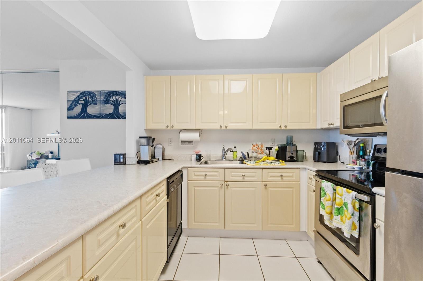 2301 Collins Ave #504 Miami Beach, FL 33139