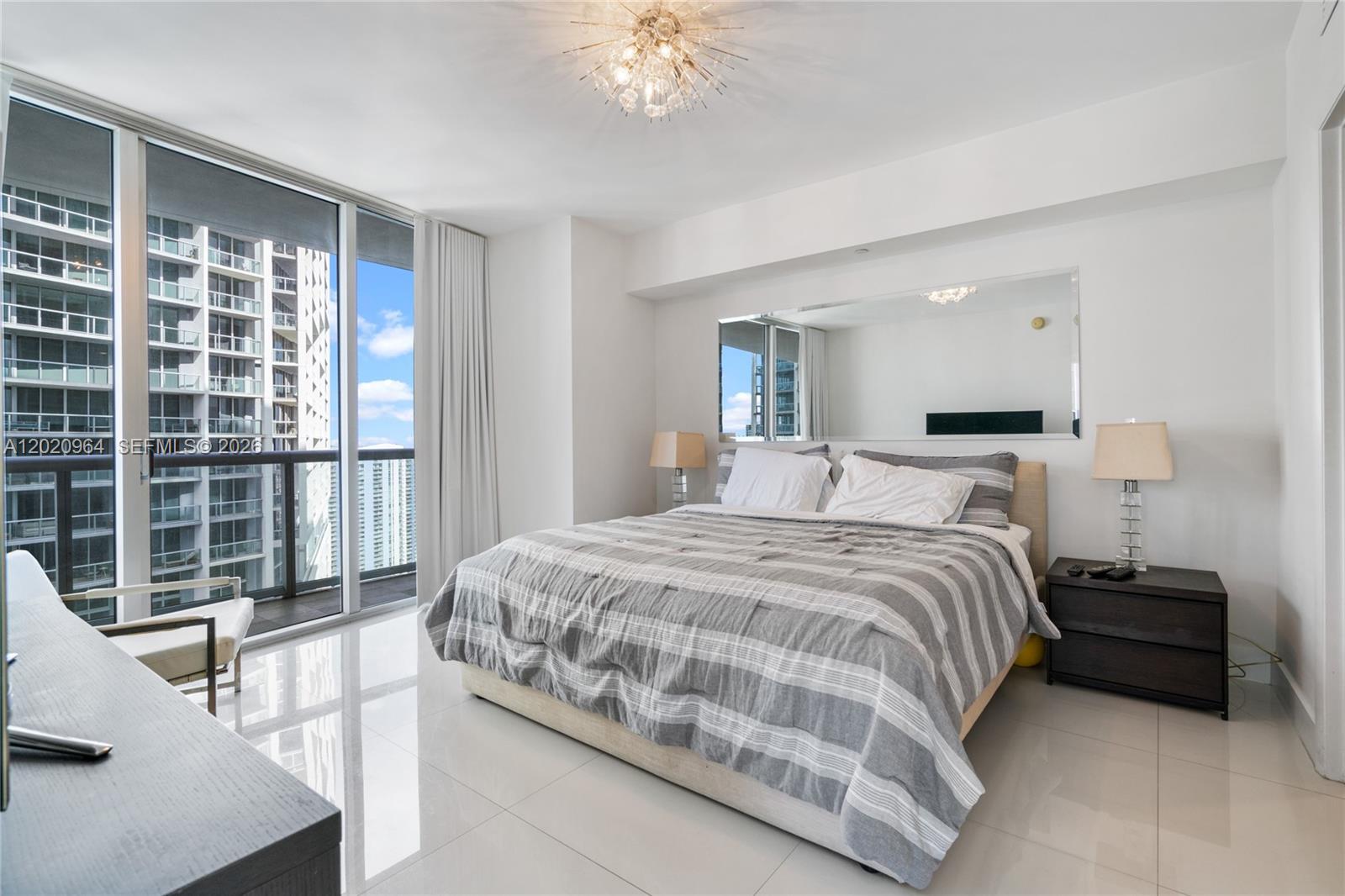 image Icon Brickell II16