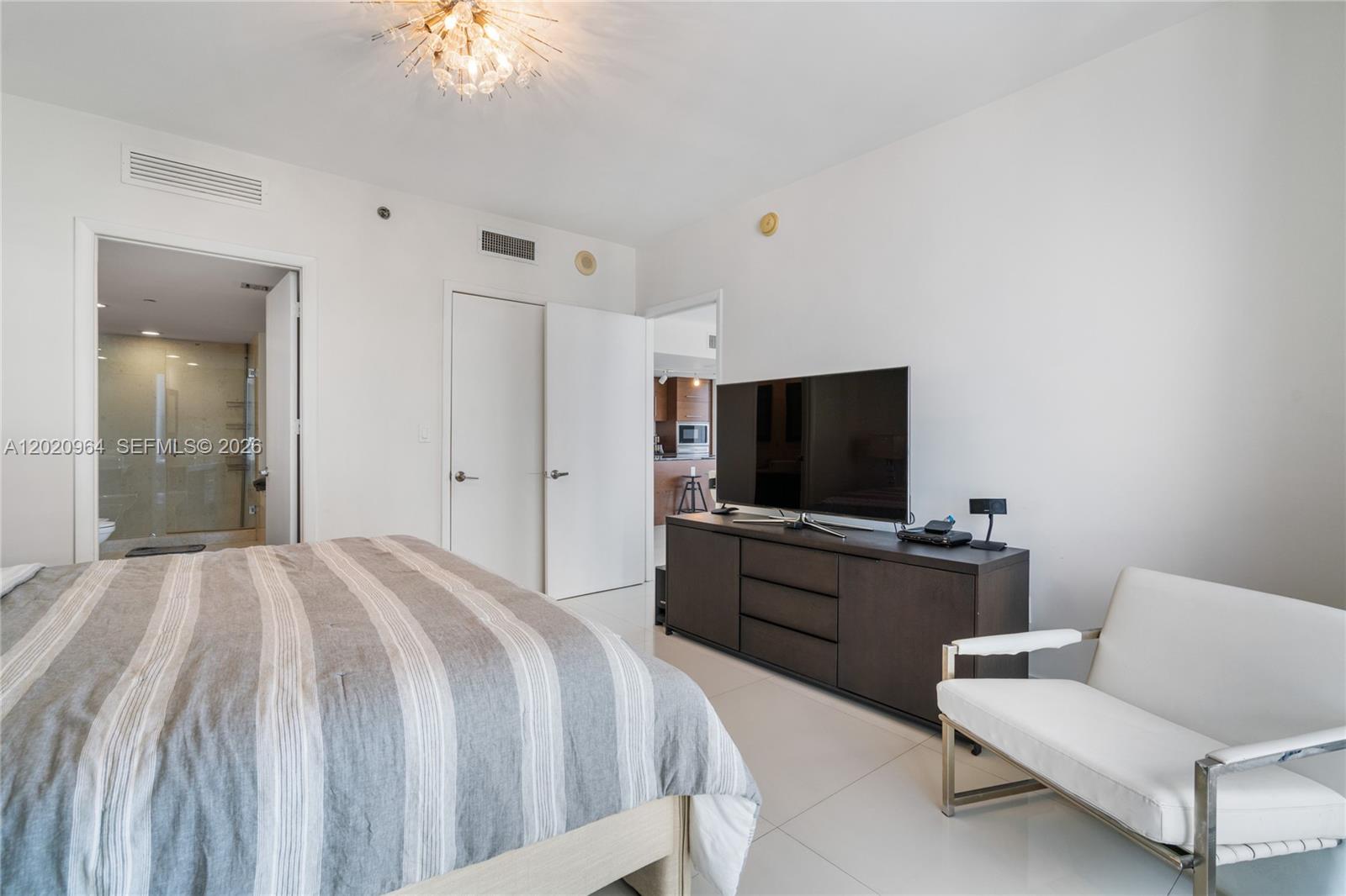 image Icon Brickell II17
