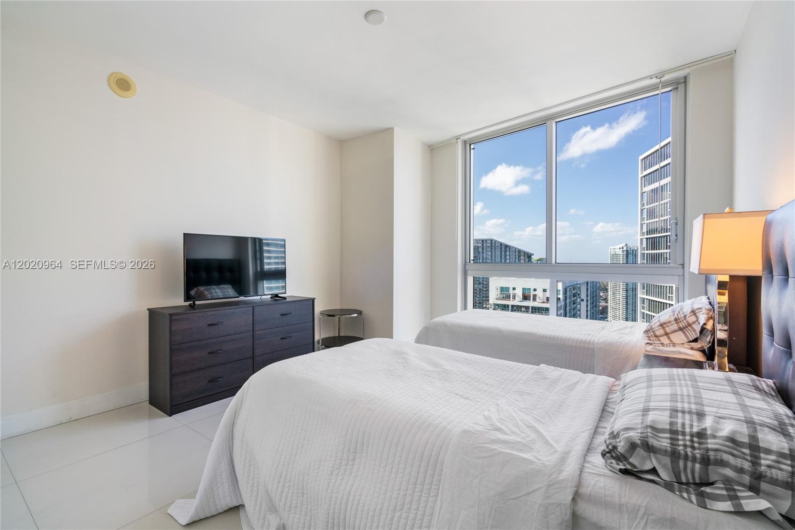 image Icon Brickell II24