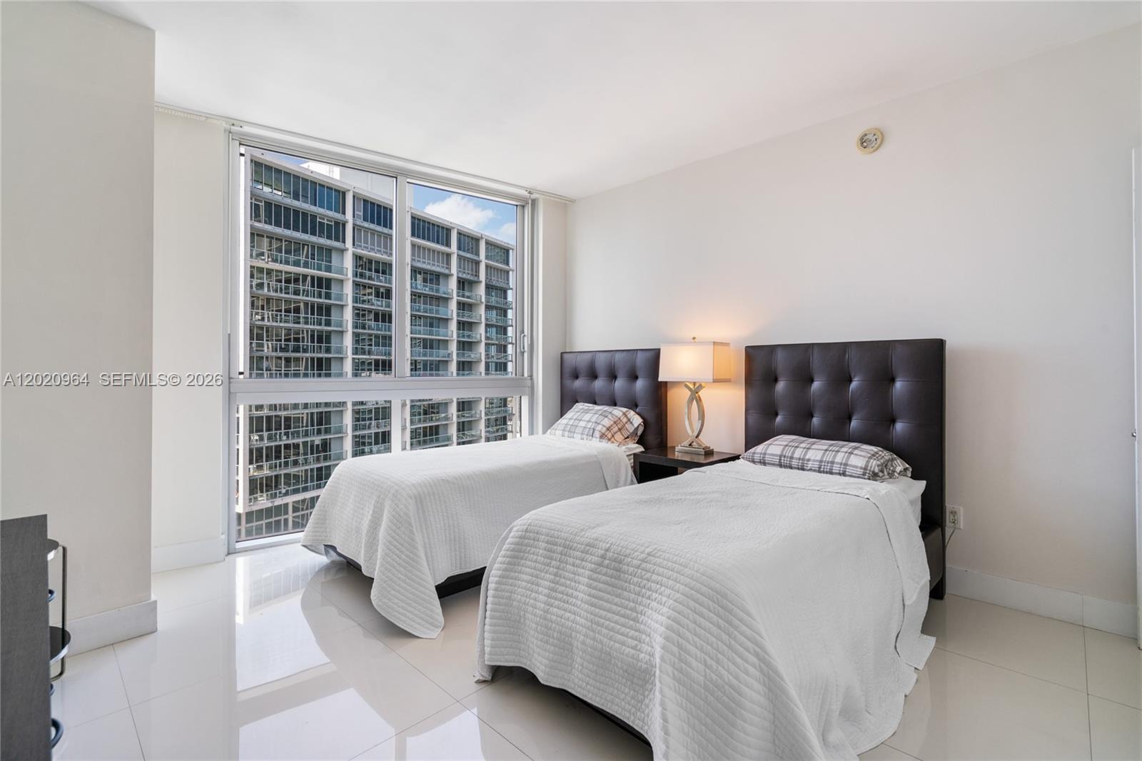image Icon Brickell II25