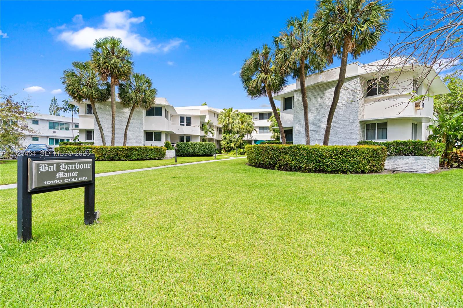10190 Collins Ave #306/308