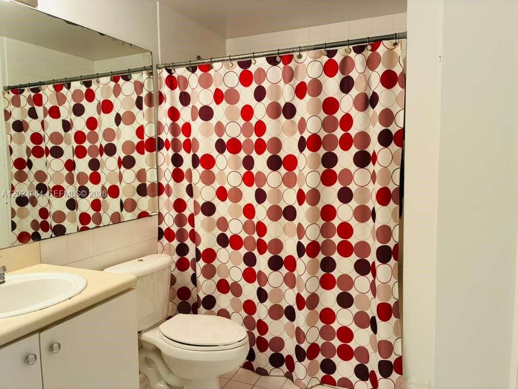 5085 NW 7th St #909 Miami, FL 33126