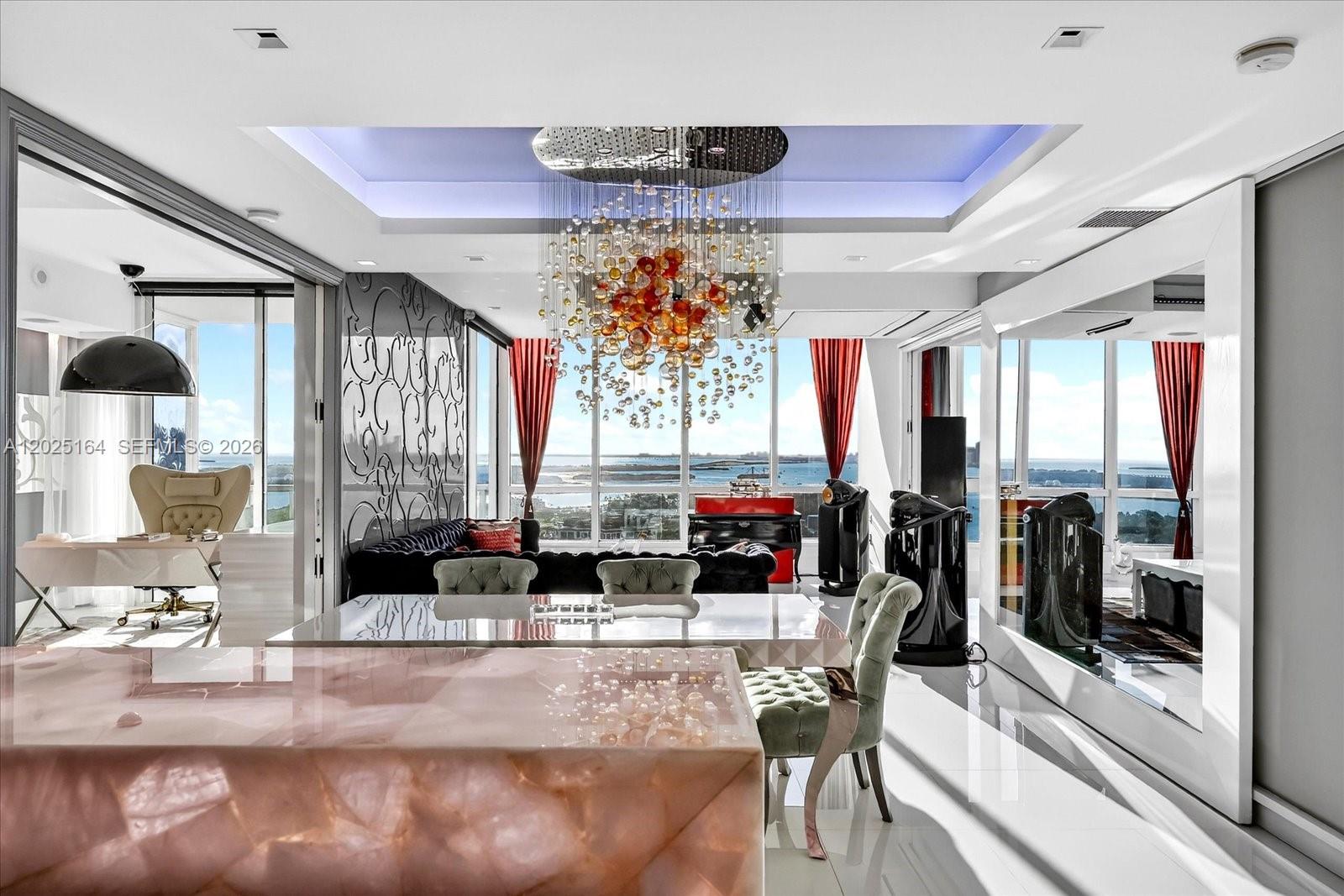 100 S Pointe Dr #3002 Miami Beach, FL 33139