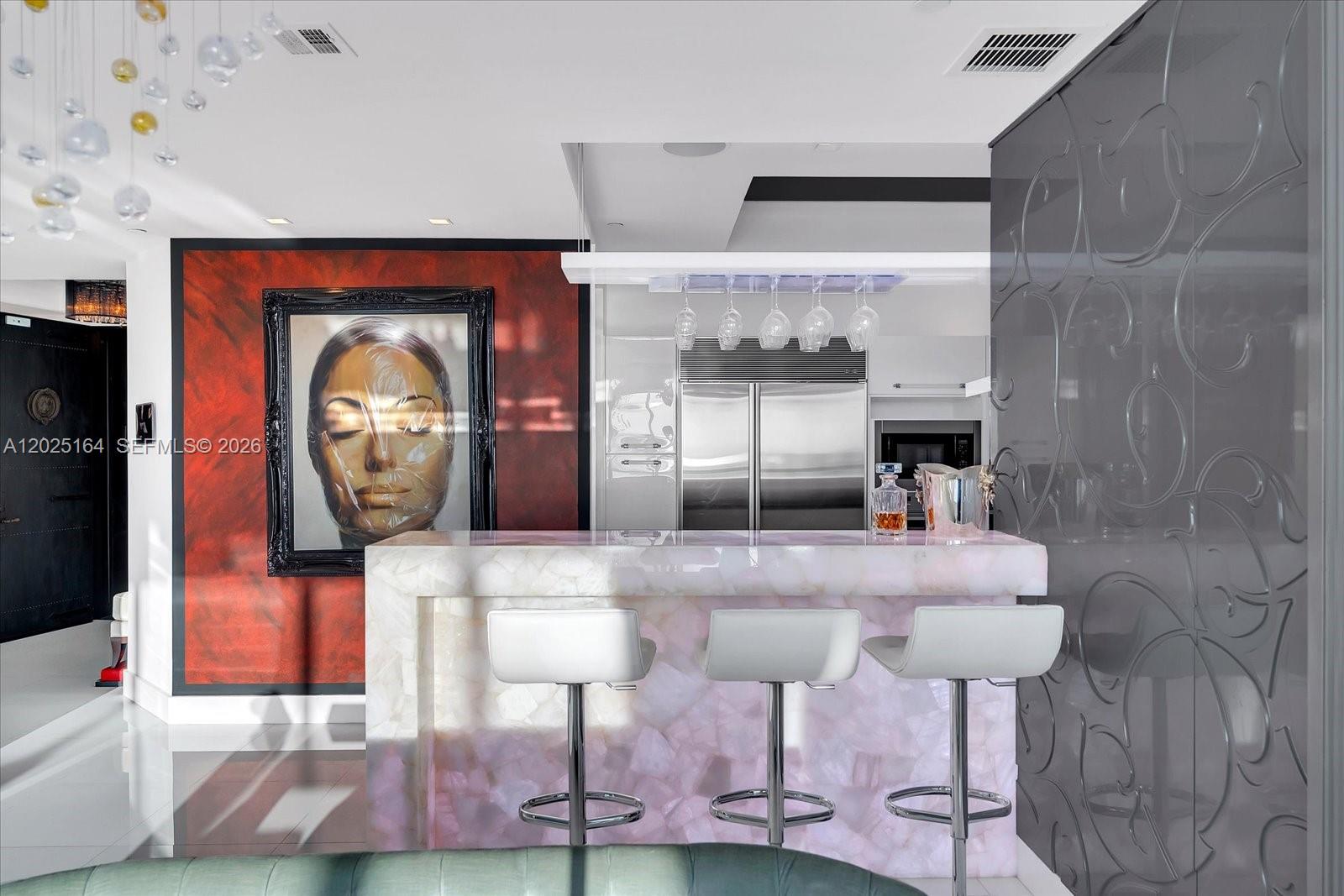 100 S Pointe Dr #3002 Miami Beach, FL 33139