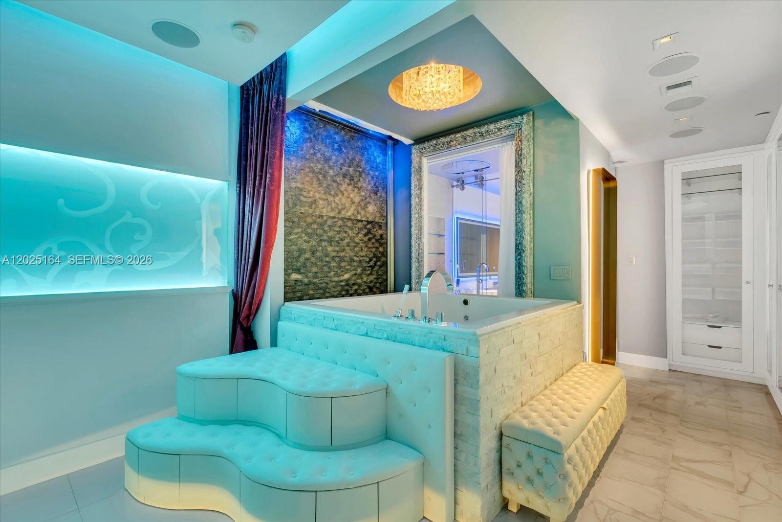 100 S Pointe Dr #3002 Miami Beach, FL 33139