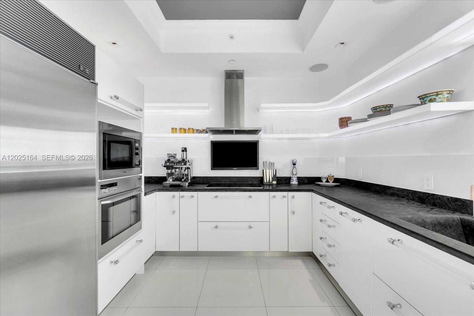100 S Pointe Dr #3002 Miami Beach, FL 33139