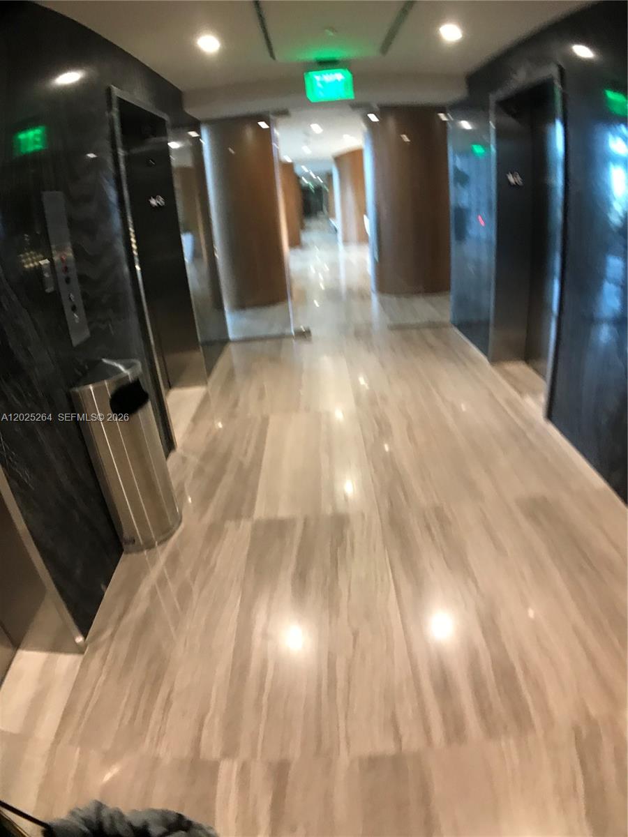 image Aria on the Bay24