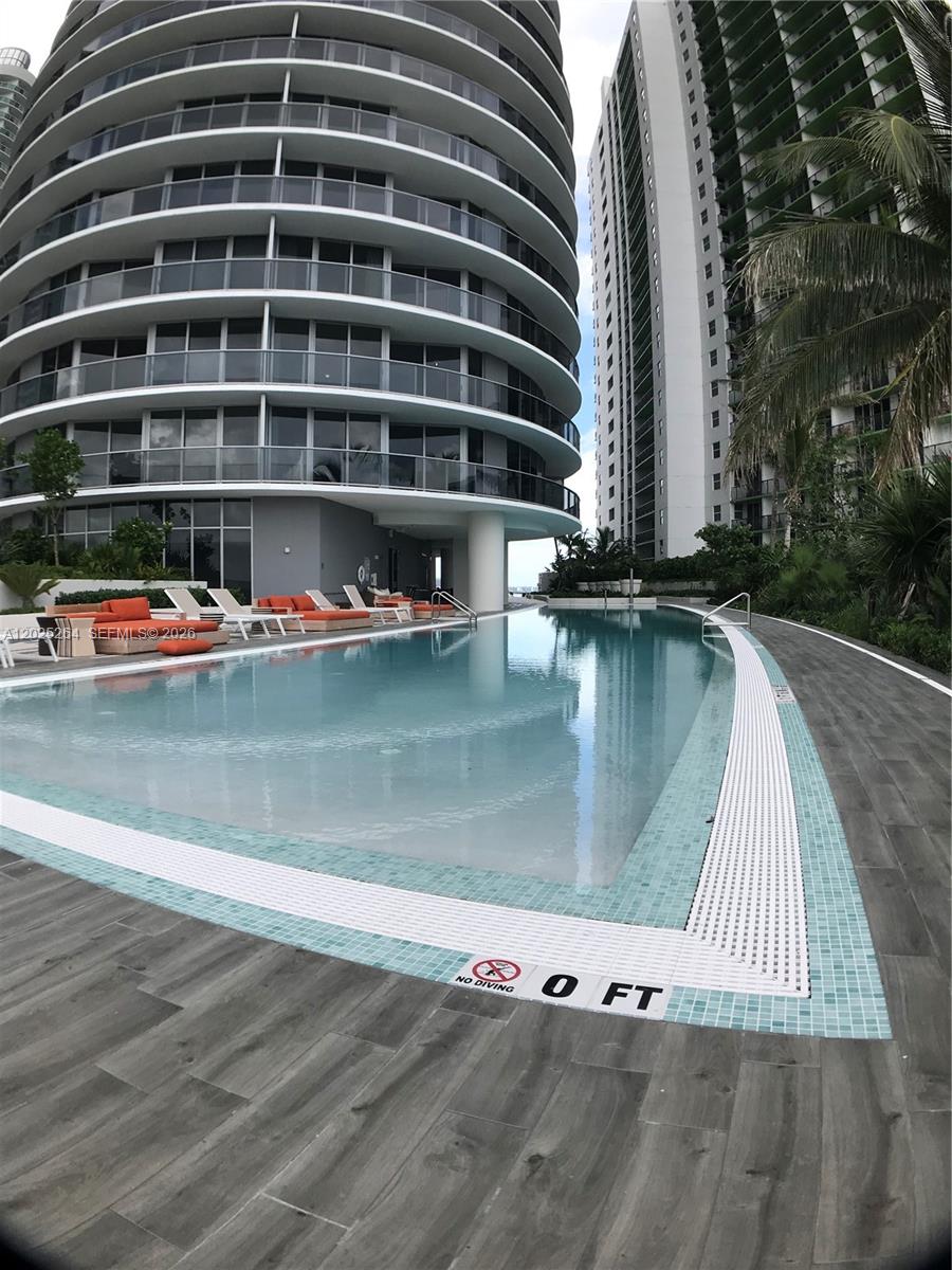 image Aria on the Bay36