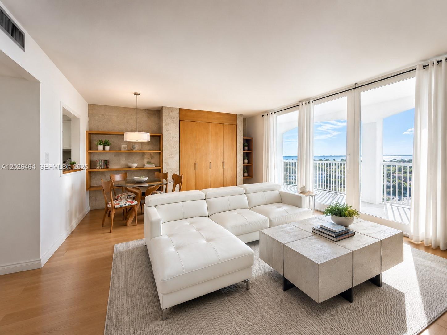 5401 Collins Ave #1022