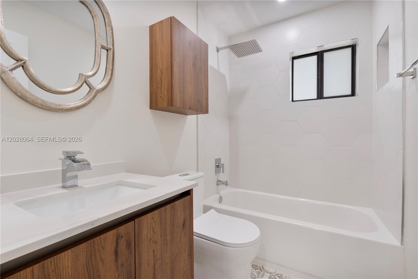 255 Grant Dr Coral Gables, FL 33133