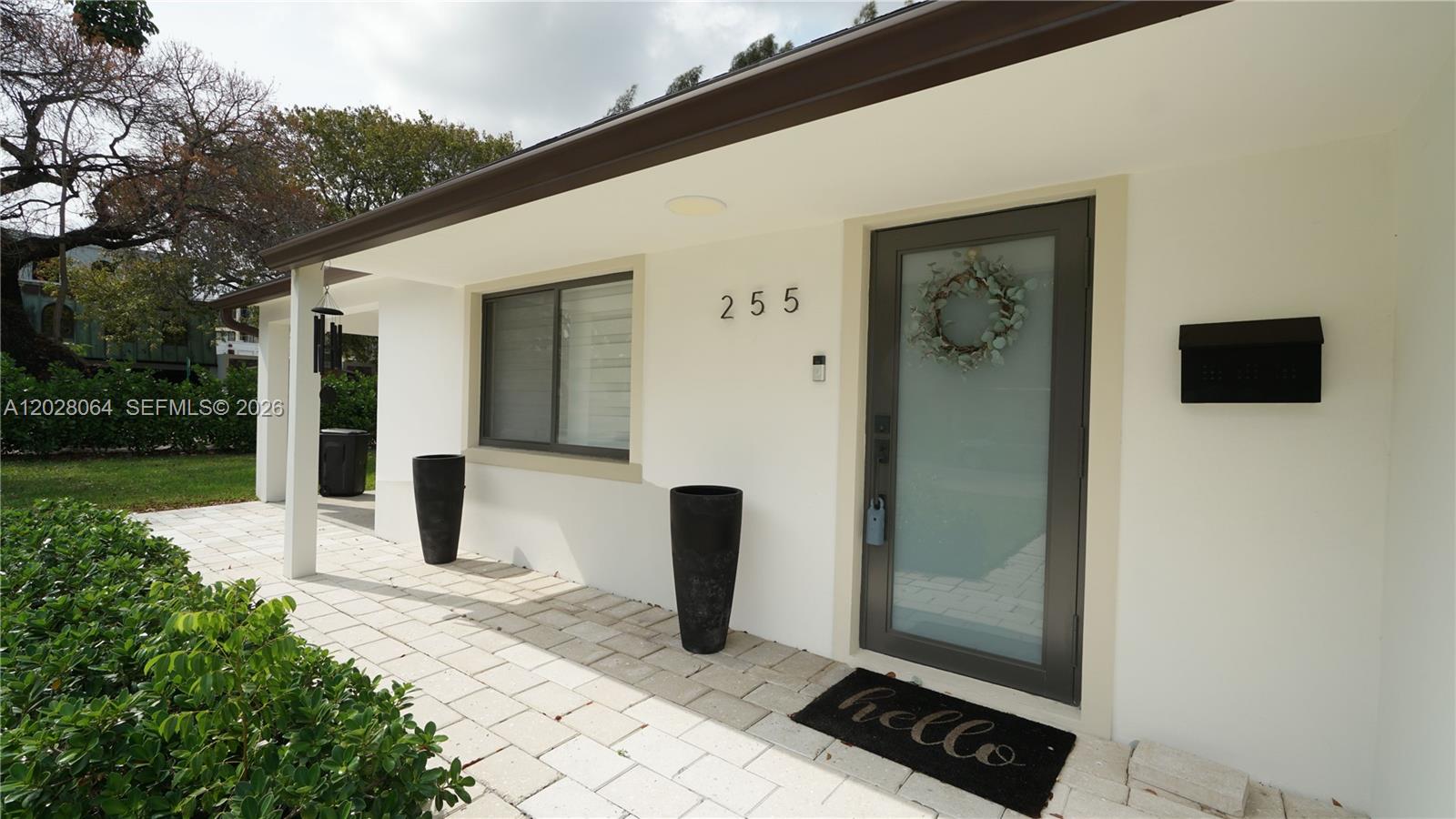 255 Grant Dr Coral Gables, FL 33133