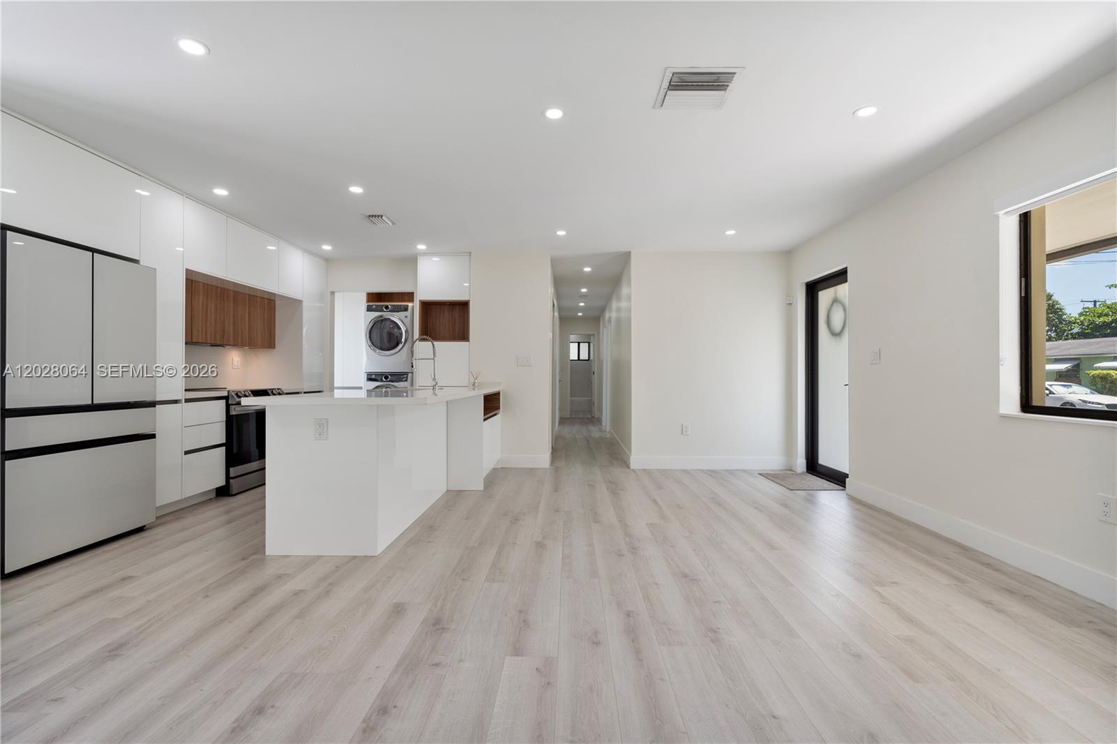 255 Grant Dr Coral Gables, FL 33133