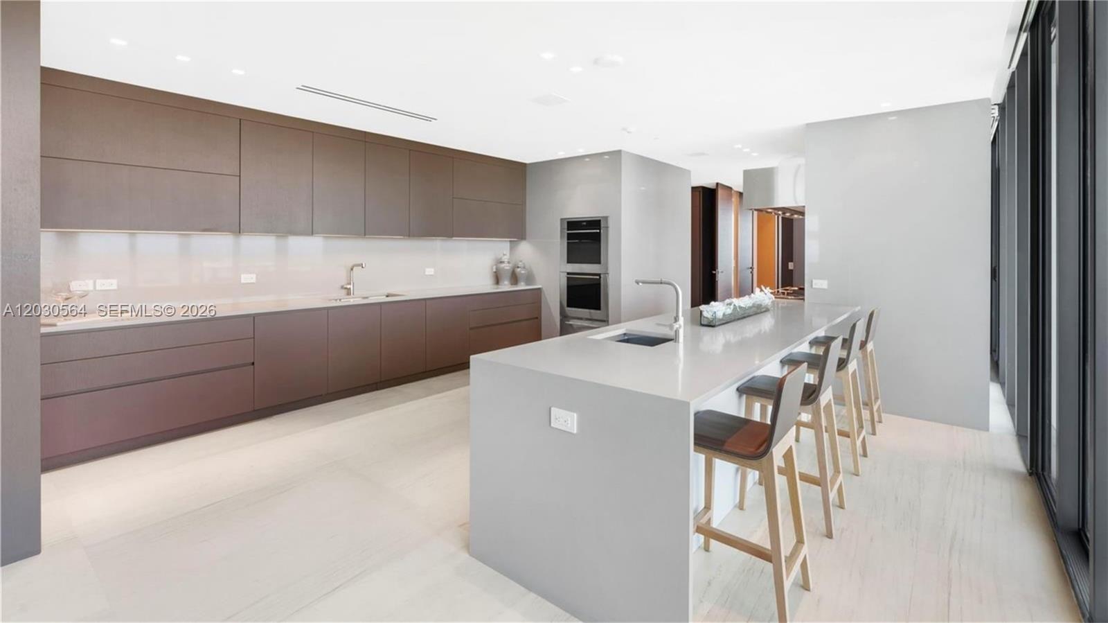19575 Collins Ave #PH-43 Sunny Isles Beach, FL 33160