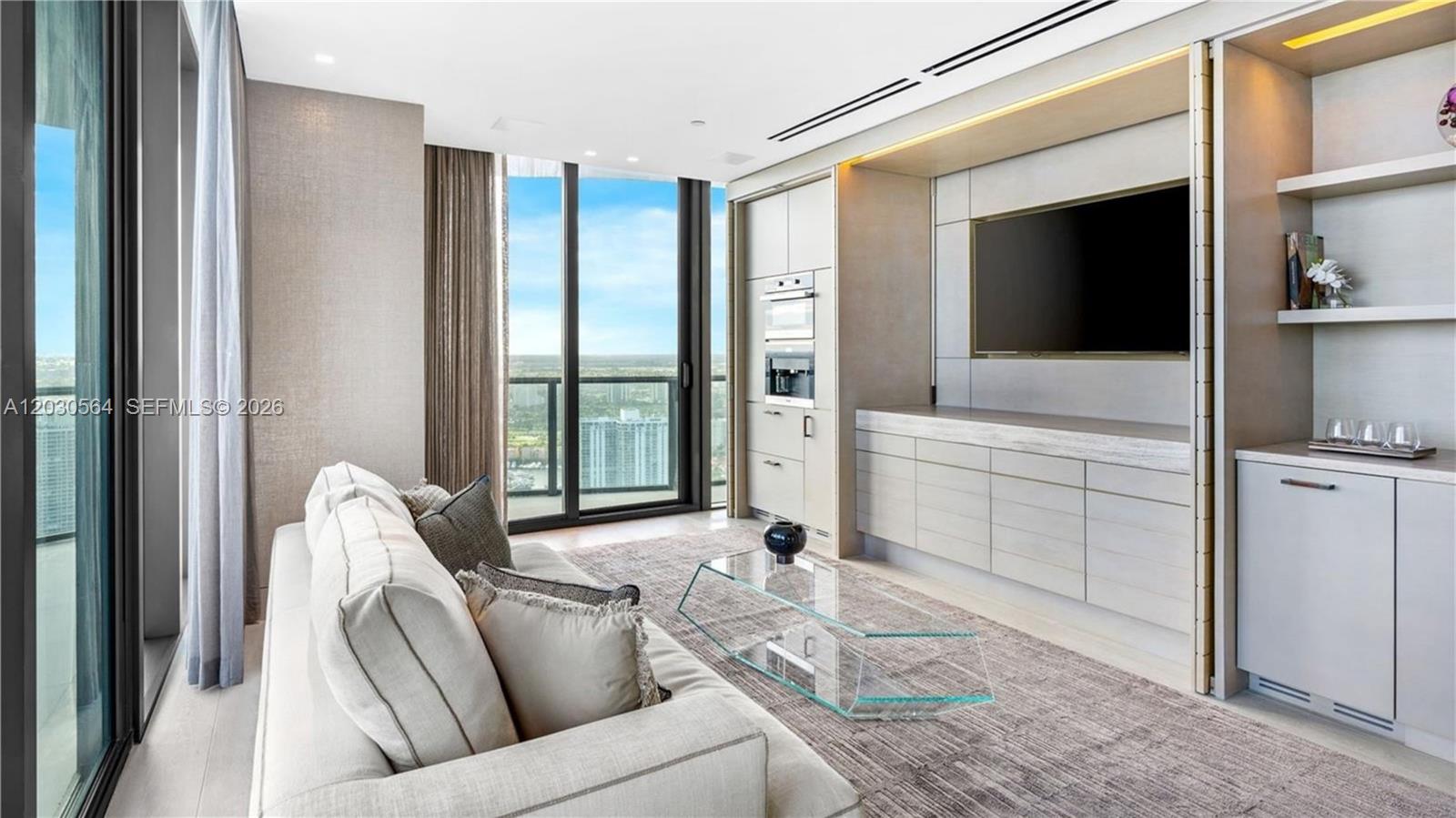 19575 Collins Ave #PH-43 Sunny Isles Beach, FL 33160