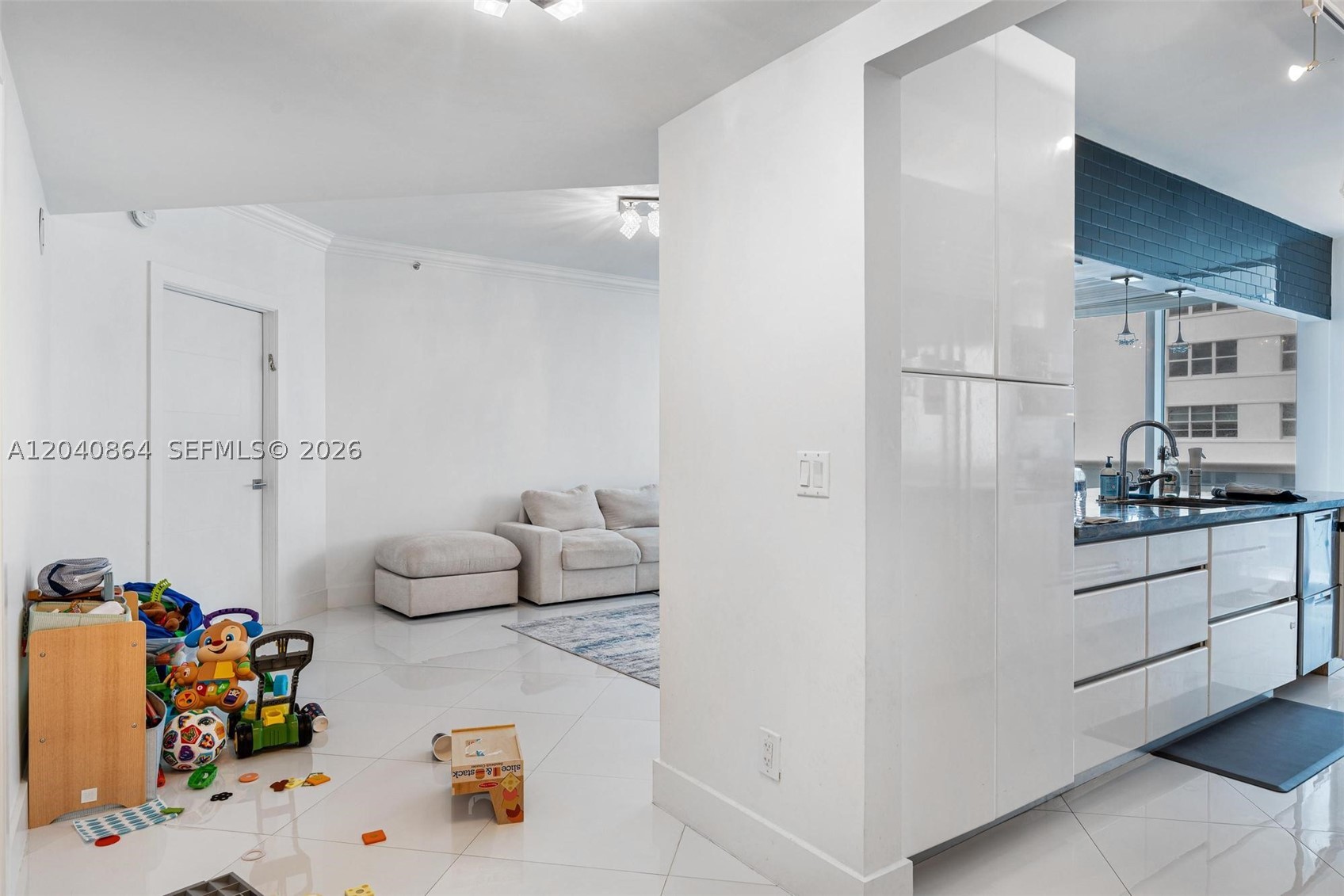 9559 Collins Ave #S4-J Surfside, FL 33154