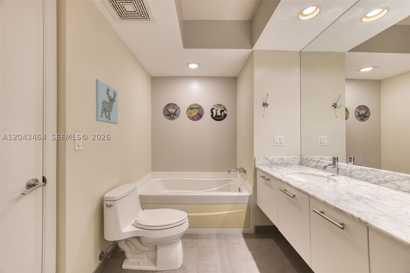 image 500 Brickell East9