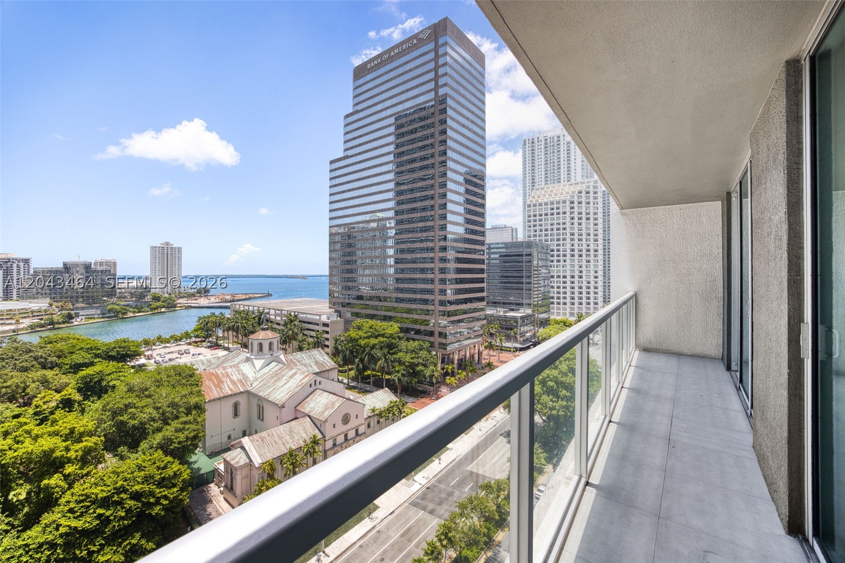 image 500 Brickell East10