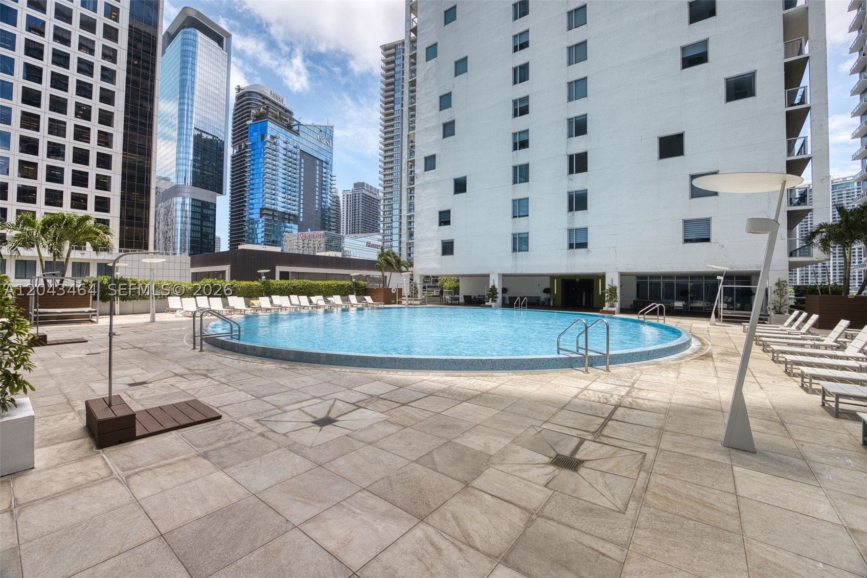 image 500 Brickell East13
