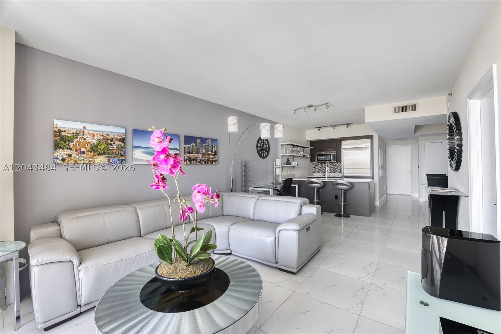image 500 Brickell East3