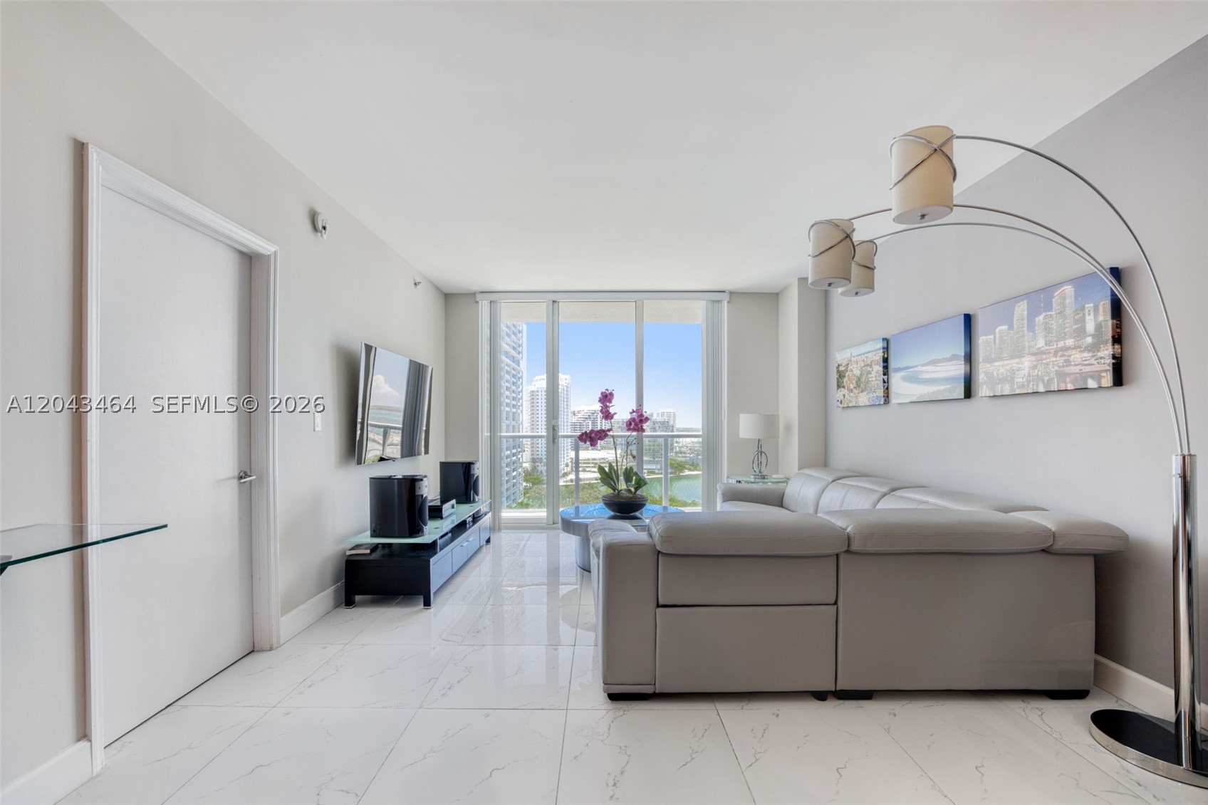 image 500 Brickell East4