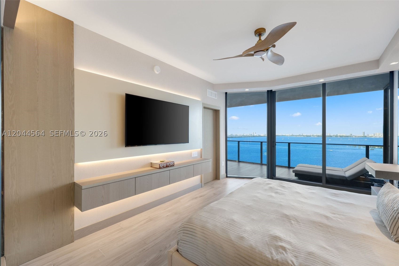 700 Ne 24th St #1401 Miami, FL 33137