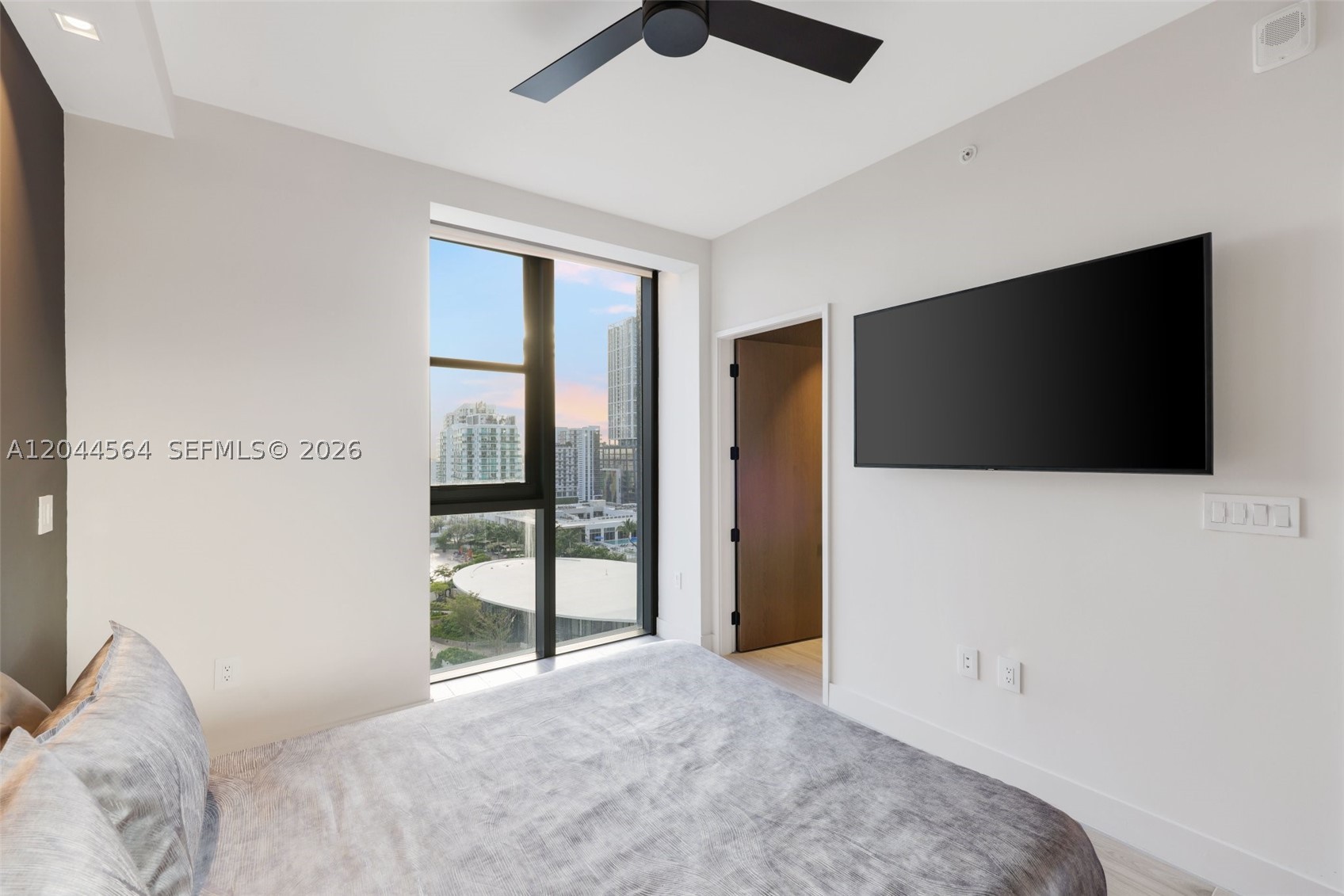 700 Ne 24th St #1401 Miami, FL 33137