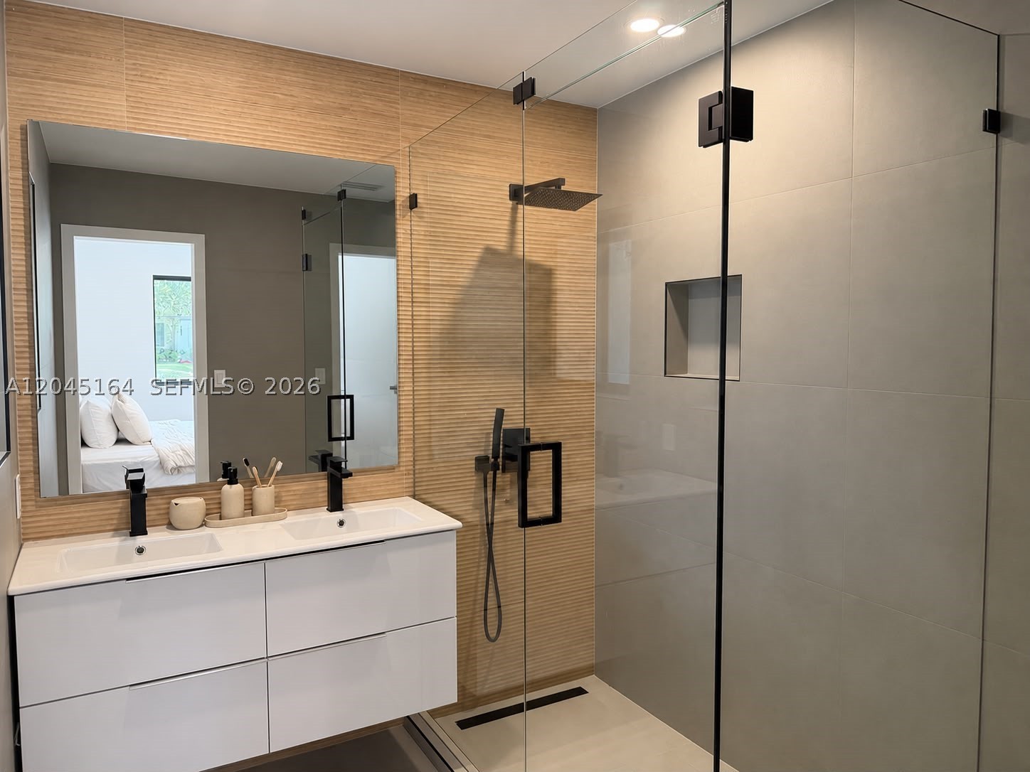 2 NE 91st St Miami Shores, FL 33138